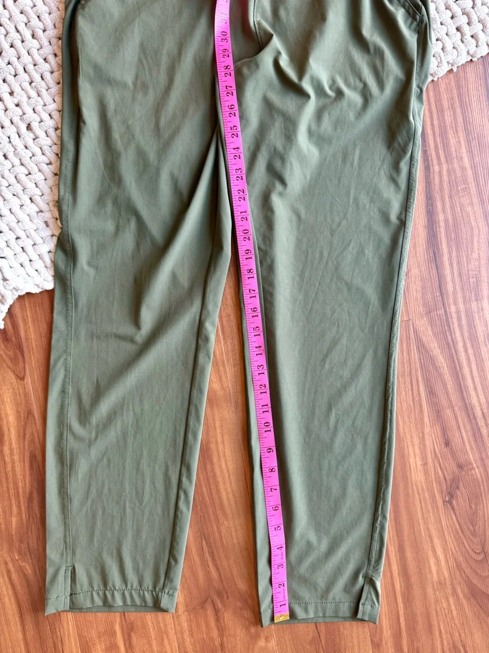 Eddie Bauer | Women’s Departure Ankle Pants | Olive Green | Medium